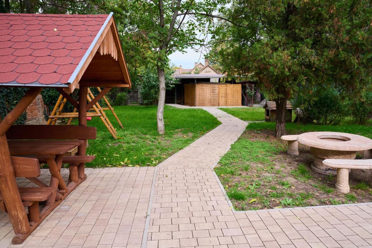 Koelcsey Vendeghaz Apartment Hódmezővásárhely Екстериор снимка